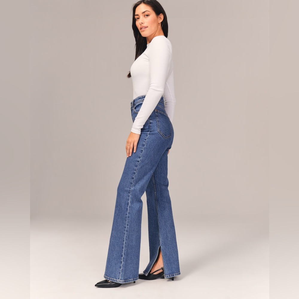 Abercrombie & Fitch The Vintage Flare High Rise Curve Love Jeans- Size 30/10